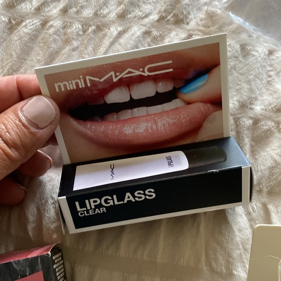 Goodie bag!! - Picture 5 of 7